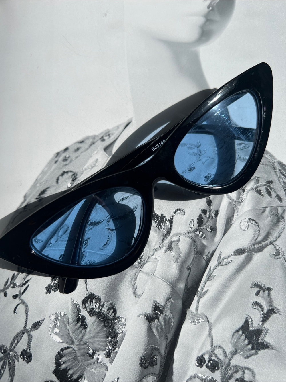 Black Cat Eye Sunglasses with Blue Lenses